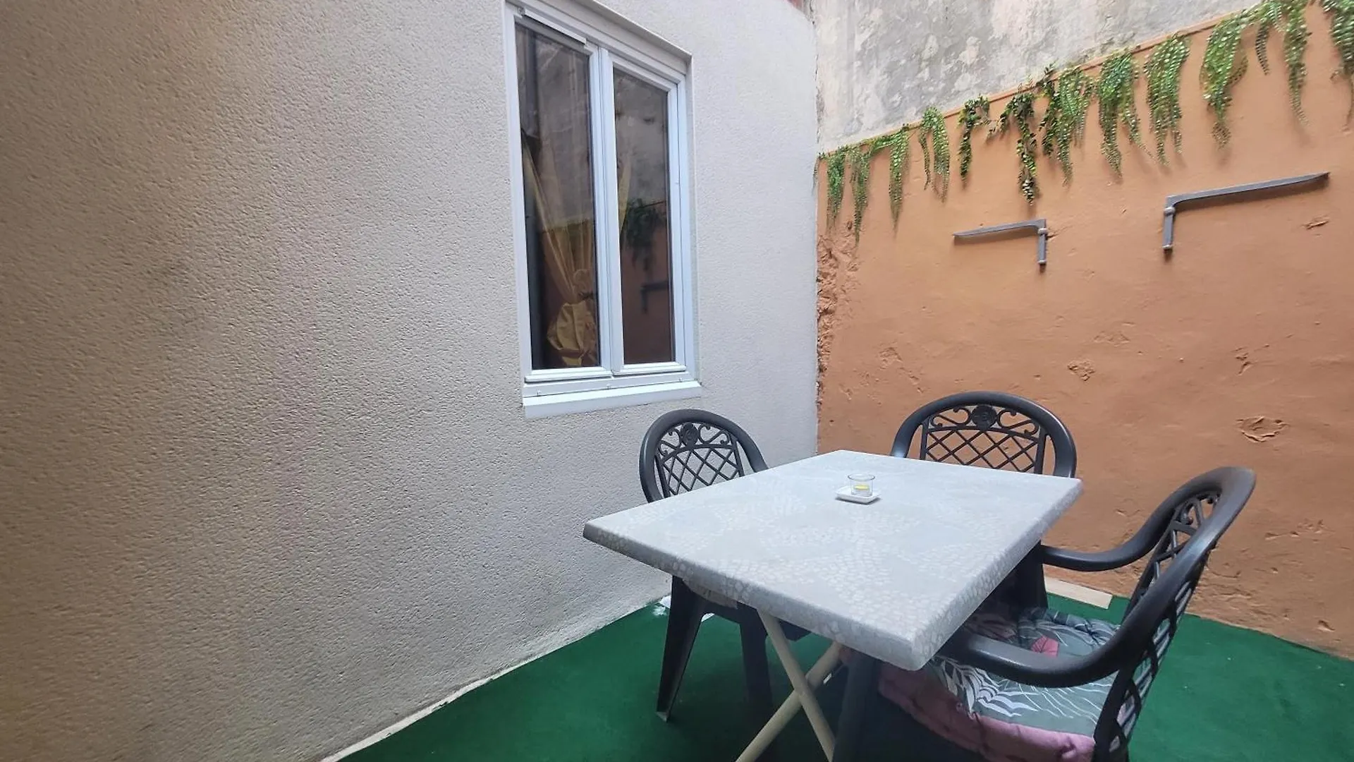 Les Freds Apartment Serrieres  France